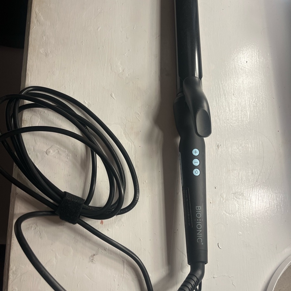 Bio Ionic Black Curling Iron